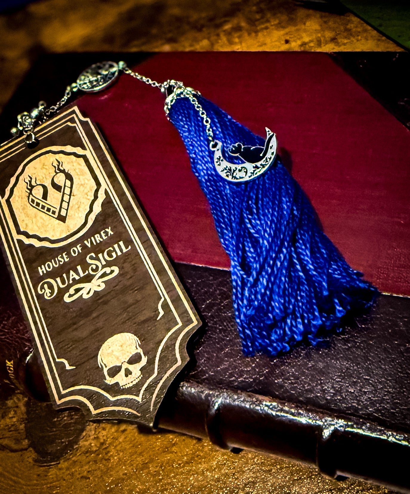 Dual Sigil: Tethered Threads